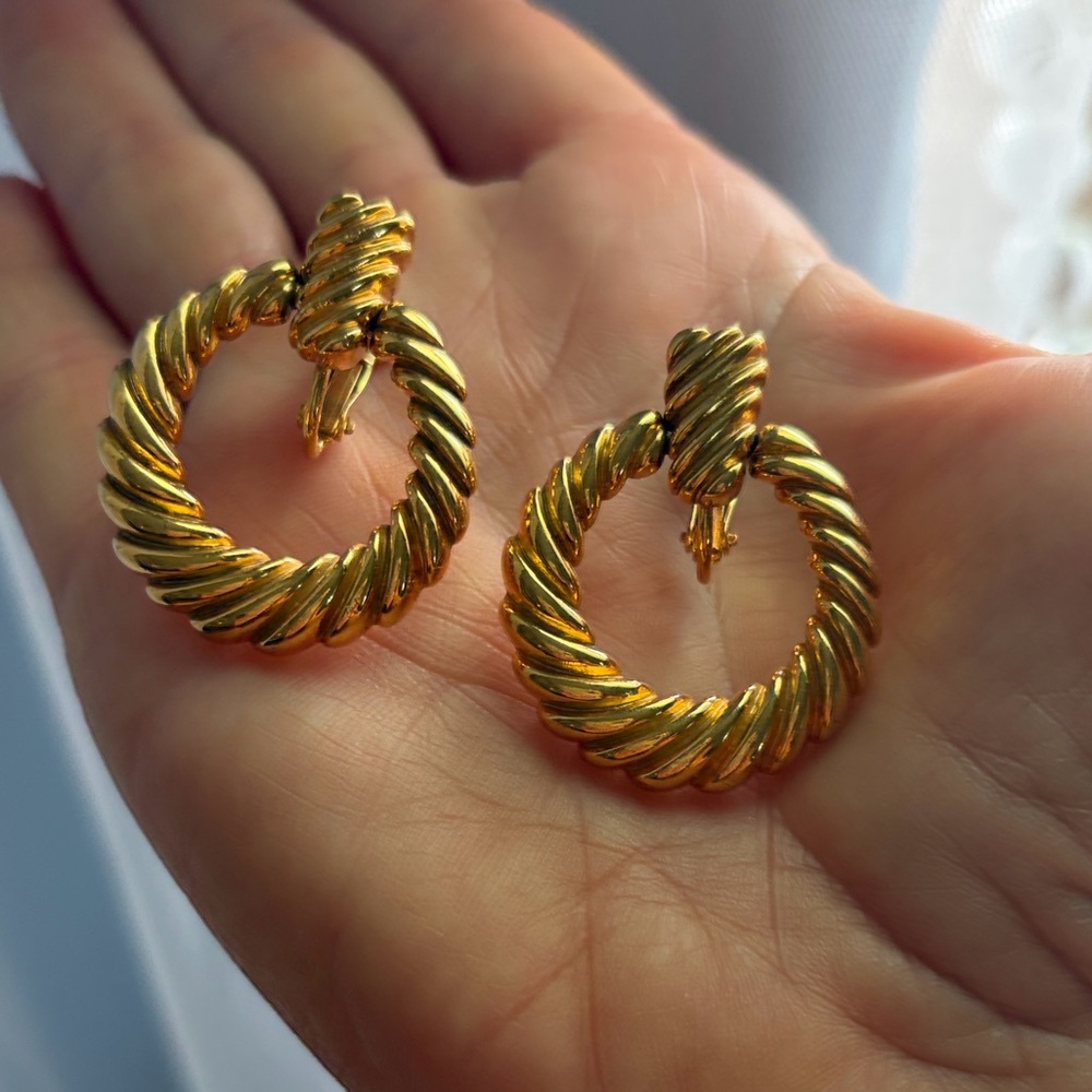 Vintage Napier Twisted Rope Hoop Earrings - Gold tone Twist back - Picture 5 of 7